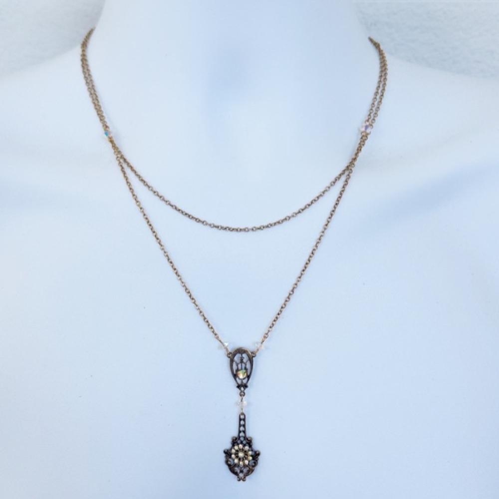 Vintage gold bronze tone ornate filigree iridescent bead drop pendant necklace
